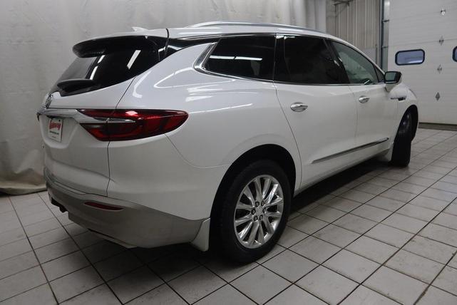 Photo of 2021 White Frost Tricoat Buick Enclave