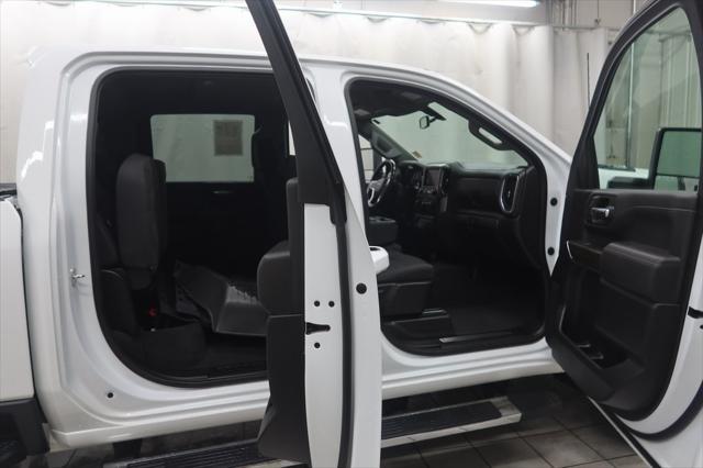 Photo of 2022 Summit White Chevrolet Silverado 2500