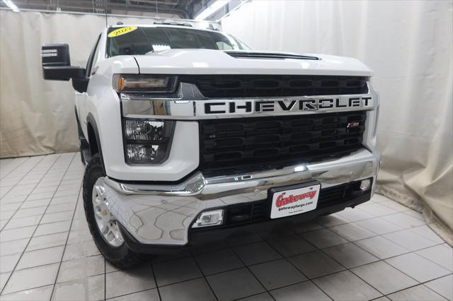 Photo of 2022 Summit White Chevrolet Silverado 2500