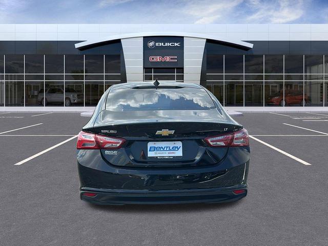Photo of 2019 Mosaic Black Metallic Chevrolet Malibu