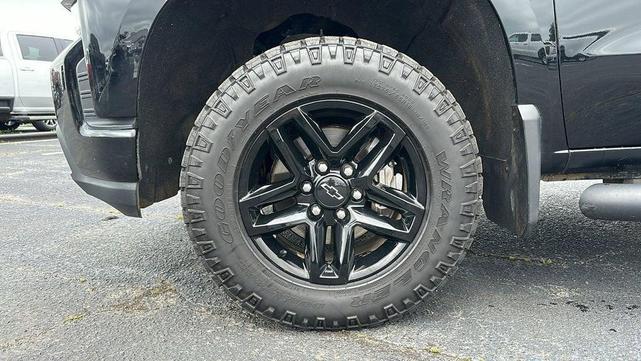 Photo of 2020 Black Chevrolet Silverado 1500