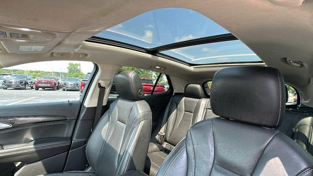 Photo of 2021 Satin Steel Gray Metallic Buick Envision
