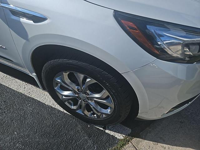 Photo of 2020 White Frost Tri-Coat Buick Enclave
