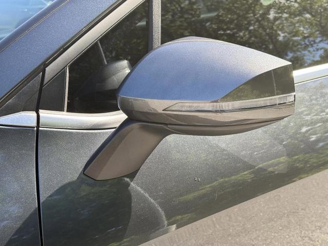 Photo of 2024 Gravity Gray Kia Sportage