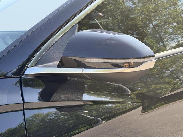 Photo of 2025 Phantom Black Hyundai TUCSON