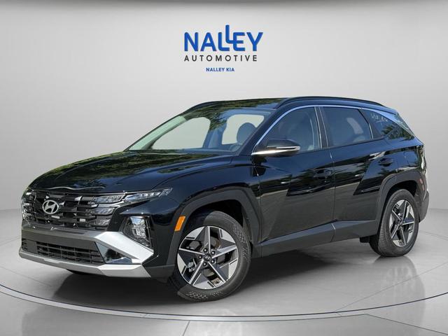Photo of 2025 Phantom Black Hyundai TUCSON