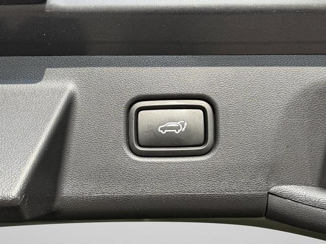 Photo of 2025 Phantom Black Hyundai TUCSON