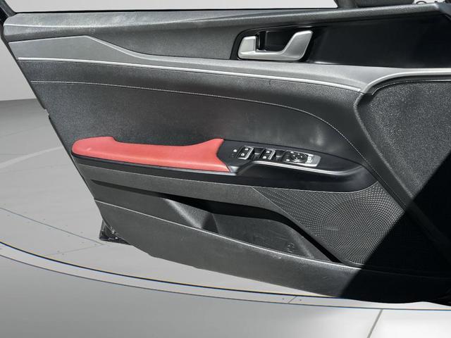 Photo of 2022 Ebony Black Kia K5