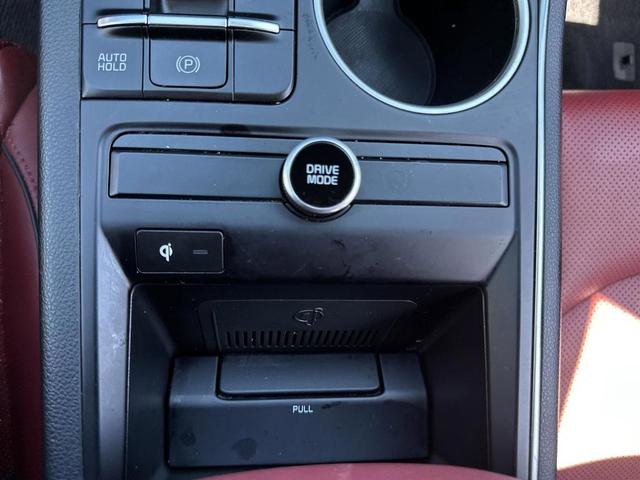 Photo of 2022 Ebony Black Kia K5