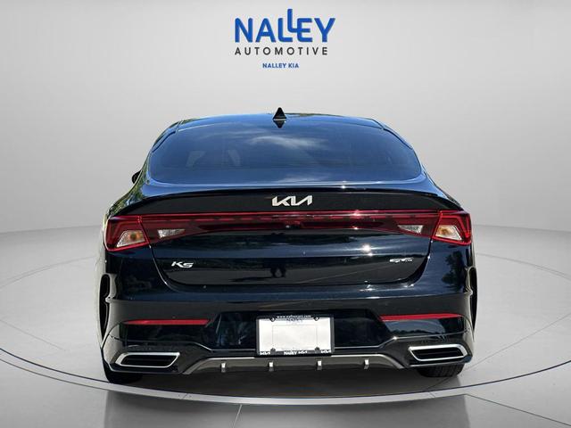 Photo of 2022 Ebony Black Kia K5