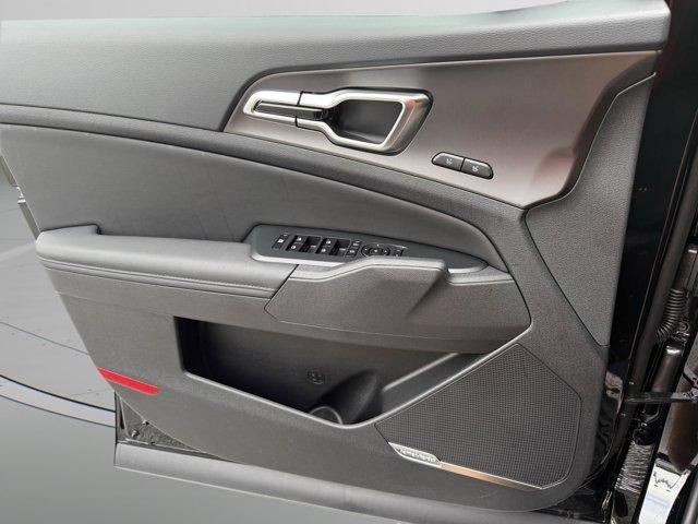 Photo of 2026 Ebony Black Kia Sportage