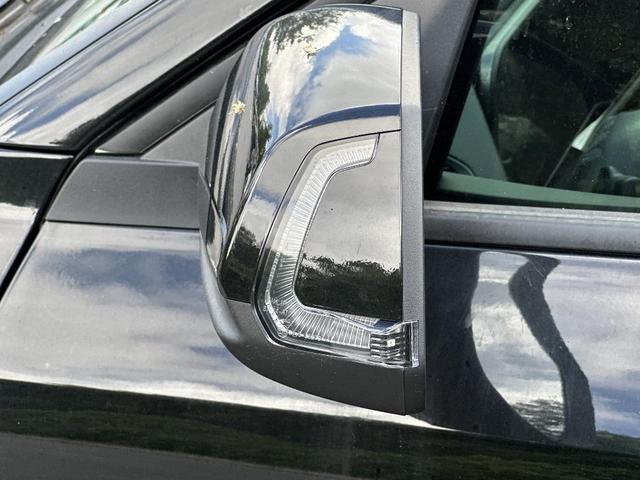 Photo of 2025 Aurora Black Pearl Kia Niro