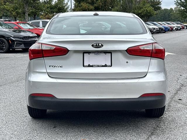 Photo of 2014 Bright Silver Kia Forte