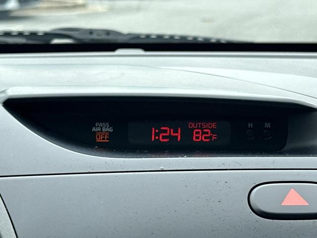 Photo of 2014 Bright Silver Kia Forte