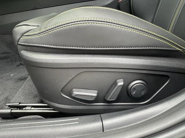 Photo of 2026 Aurora Black Pearl Kia K5