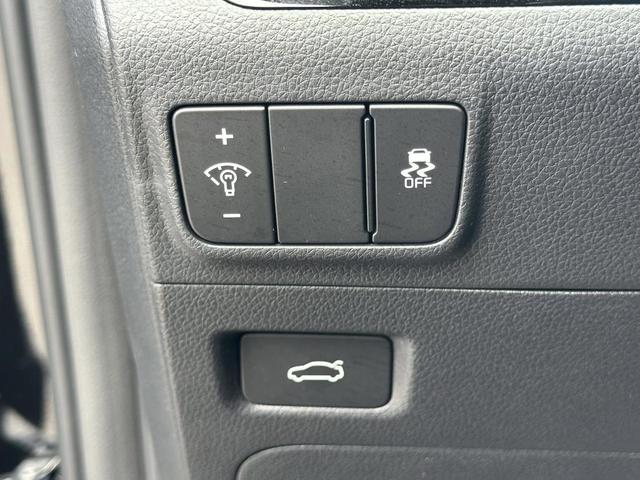 Photo of 2026 Aurora Black Pearl Kia K5