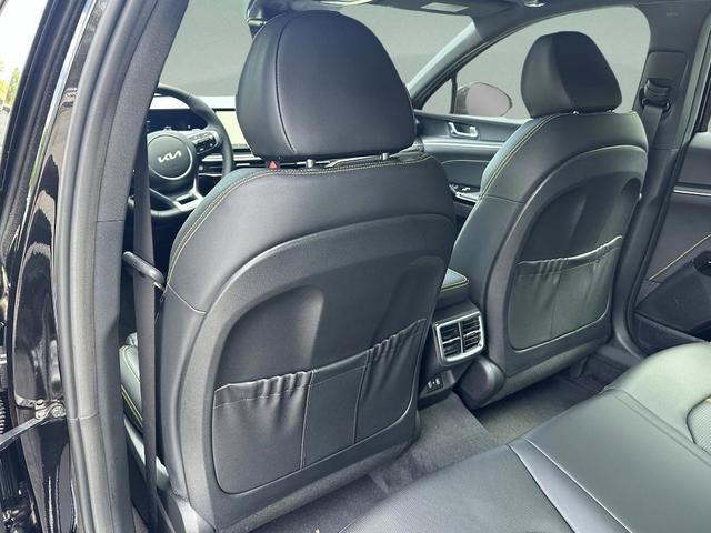 Photo of 2026 Aurora Black Pearl Kia K5