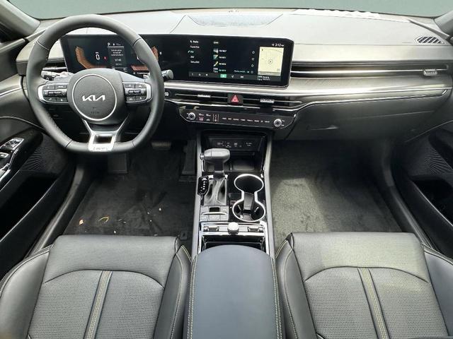 Photo of 2026 Aurora Black Pearl Kia K5