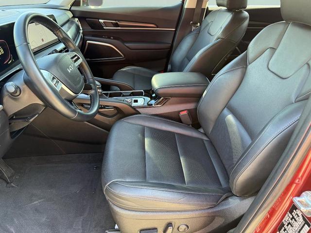 Photo of 2023 Red Kia Telluride