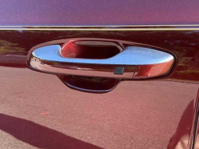Photo of 2023 Red Kia Telluride