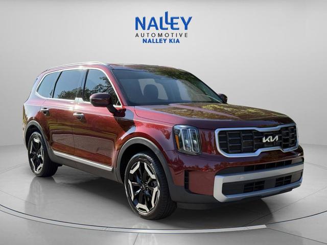 Photo of 2023 Red Kia Telluride