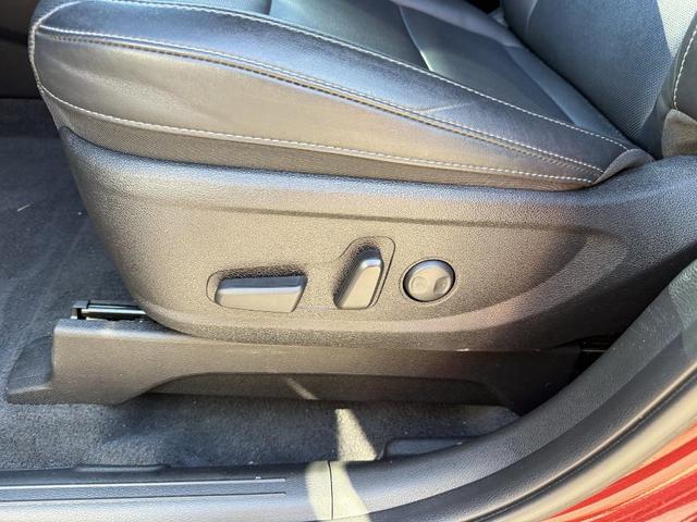 Photo of 2023 Red Kia Telluride