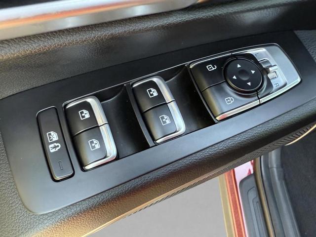 Photo of 2023 Red Kia Telluride