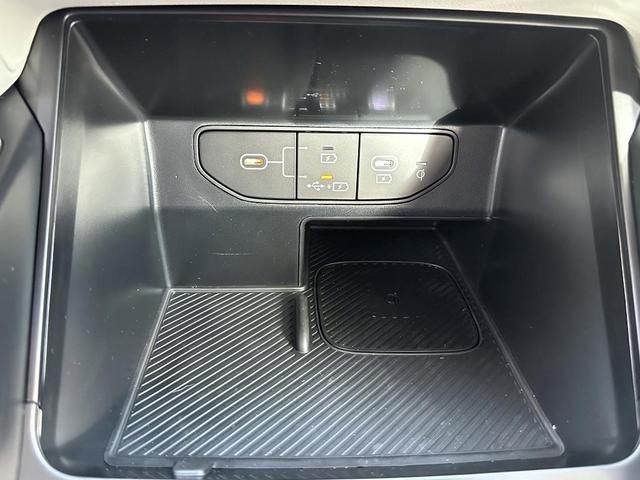 Photo of 2025 Wolf Gray Kia Sorento