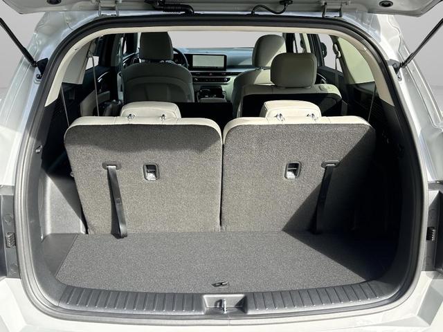 Photo of 2025 Wolf Gray Kia Sorento