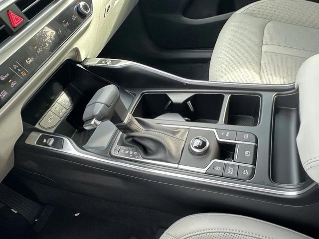 Photo of 2025 Wolf Gray Kia Sorento