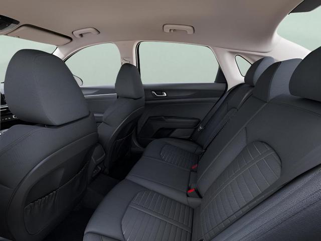 Photo of 2026 Aurora Black Pearl Kia K5