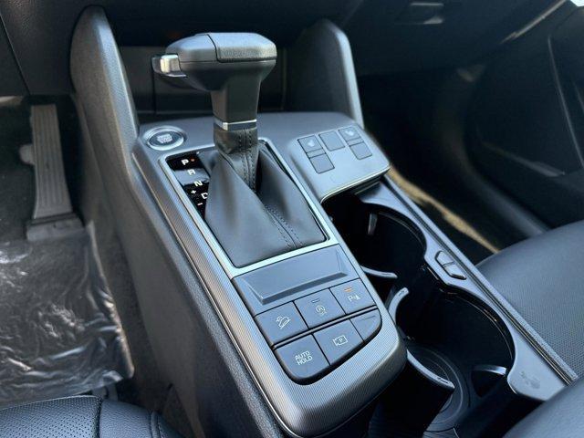 Photo of 2026 Glacial White Pearl Kia Sportage