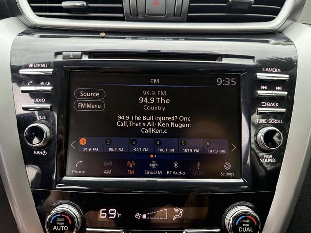 Photo of 2019 White Nissan Murano