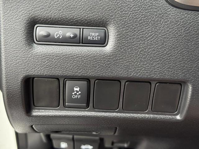 Photo of 2019 White Nissan Murano