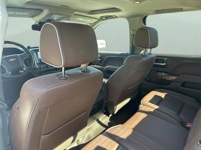 Photo of 2018 Iridescent Pearl Tricoat Chevrolet Silverado 1500