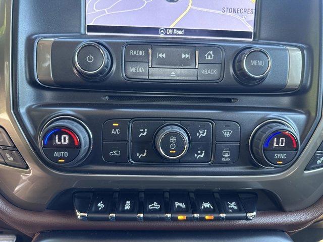 Photo of 2018 Iridescent Pearl Tricoat Chevrolet Silverado 1500