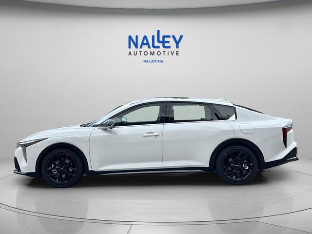 Photo of 2025 Snow White Pearl Kia K4