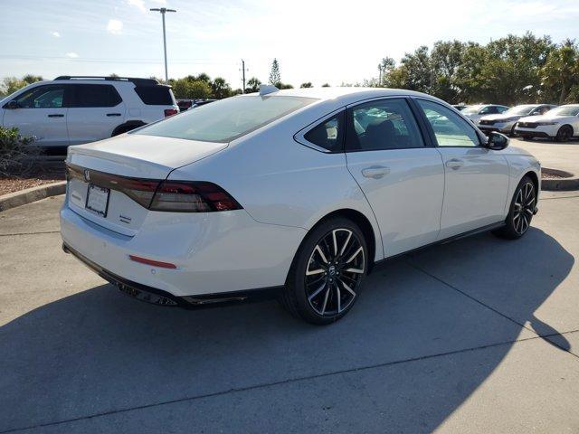 Photo of 2025 Platinum White Pearl Honda Accord Hybrid