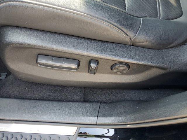 Photo of 2022 Crystal Black Pearl Honda CR-V