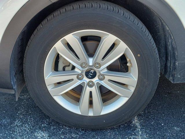 Photo of 2019 Clear White Kia Sportage