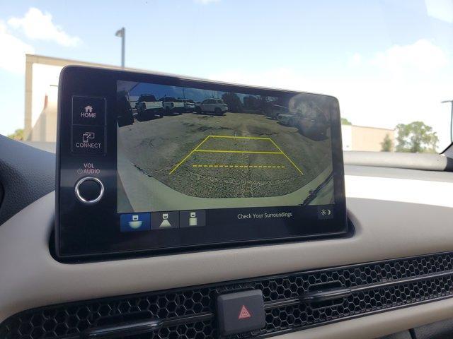 Photo of 2026 Platinum White Pearl Honda HR-V