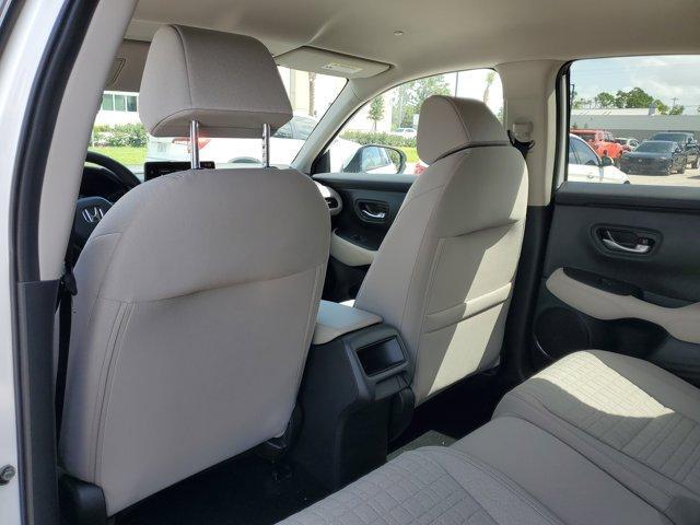 Photo of 2026 Platinum White Pearl Honda HR-V