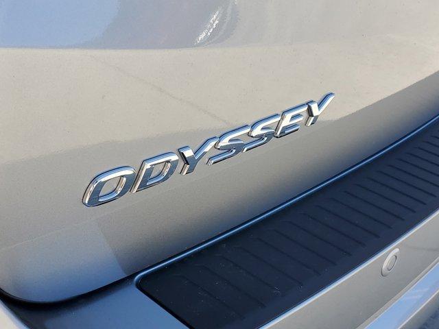 Photo of 2025 Solar Silver Metallic Honda Odyssey