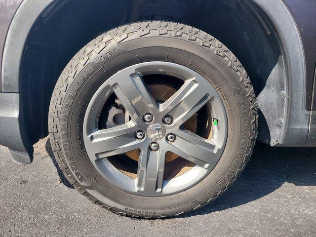 Photo of 2023 Pewter Metallic Honda Ridgeline