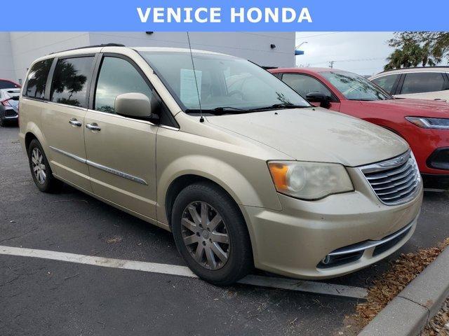 2011 Chrysler Town & Country