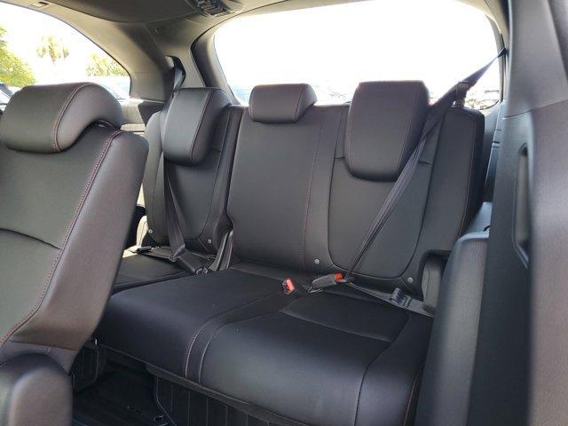 Photo of 2025 Platinum White Pearl Honda Odyssey