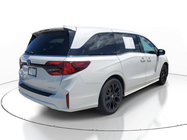 Photo of 2025 Platinum White Pearl Honda Odyssey