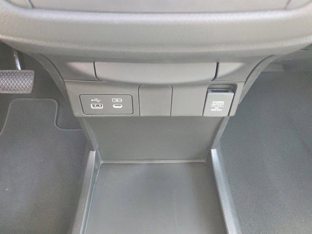 Photo of 2025 Platinum White Pearl Honda Odyssey