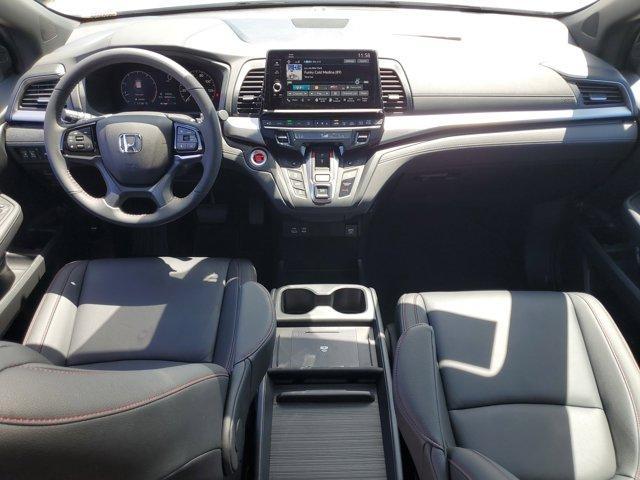 Photo of 2025 Platinum White Pearl Honda Odyssey
