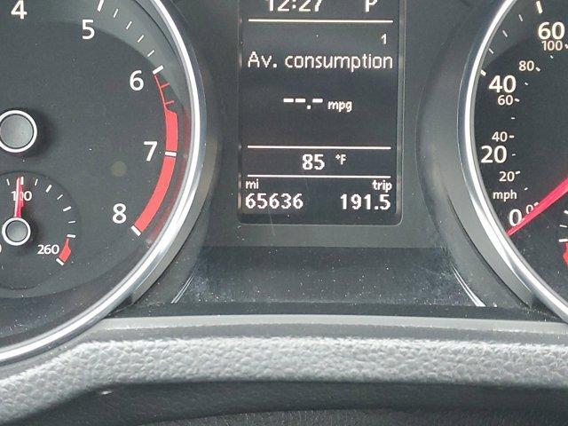Photo of 2018 Pure White Volkswagen Passat